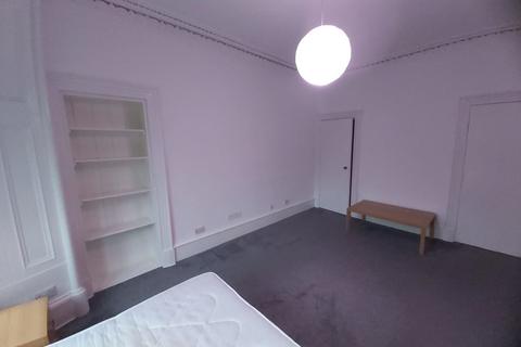 undefined, Ingleby Drive, Dennistoun