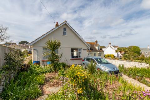 3 bedroom detached house for sale, La Route De La Hougue Du Pommier, Castel, Guernsey