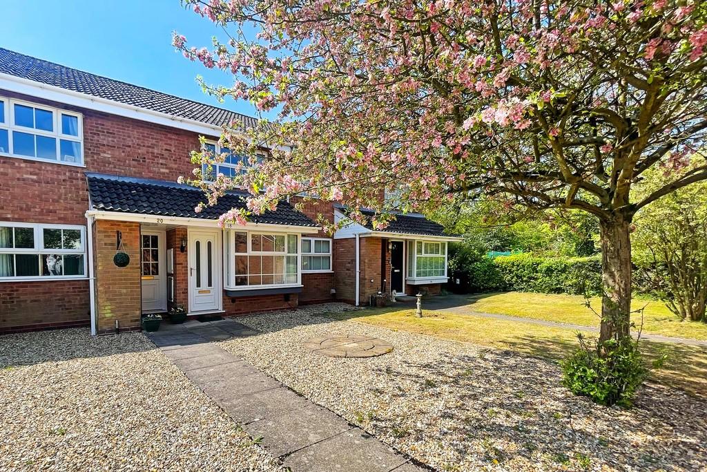 Mallaby Close, Shirley 2 bed ground floor £895 pcm (£207 pw)