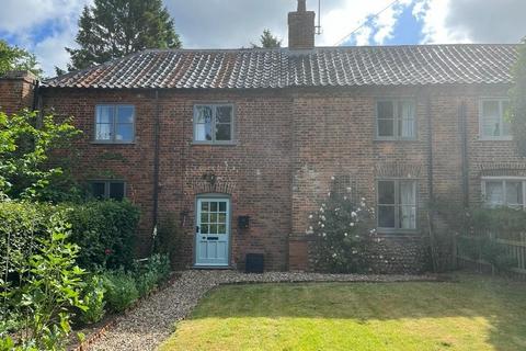 3 bedroom cottage for sale - South Raynham