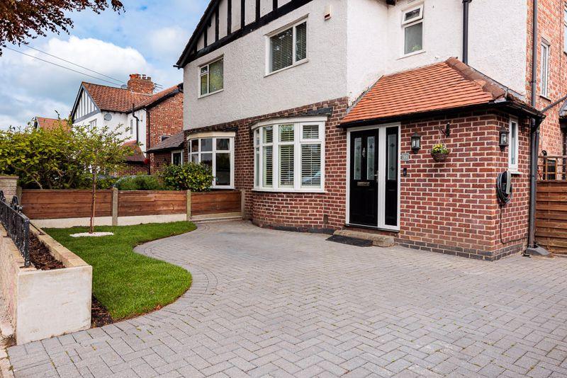 Foxhall Road, Timperley 3 bed semidetached house £595,000