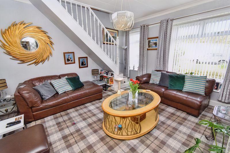 Lounge Angle 1