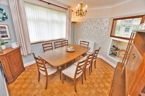 4 bedroom detached house for sale - Byron Road, Penenden Heath