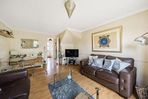 2 bedroom end of terrace house to rent, Ferns Mead, Farnham, Surrey, GU9
