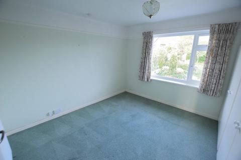 42 Barton Drive, Barton On Sea, New Milton, BH25 7JJ