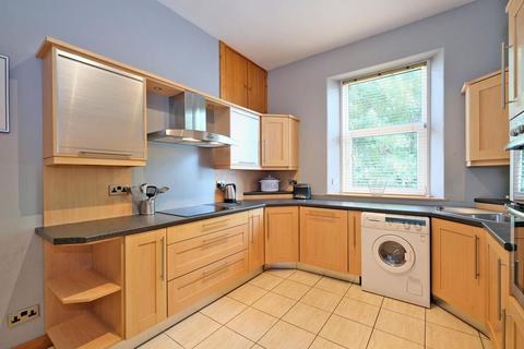 2 bedroom flat to rent, Grosvenor Place, Upper Flat, AB25