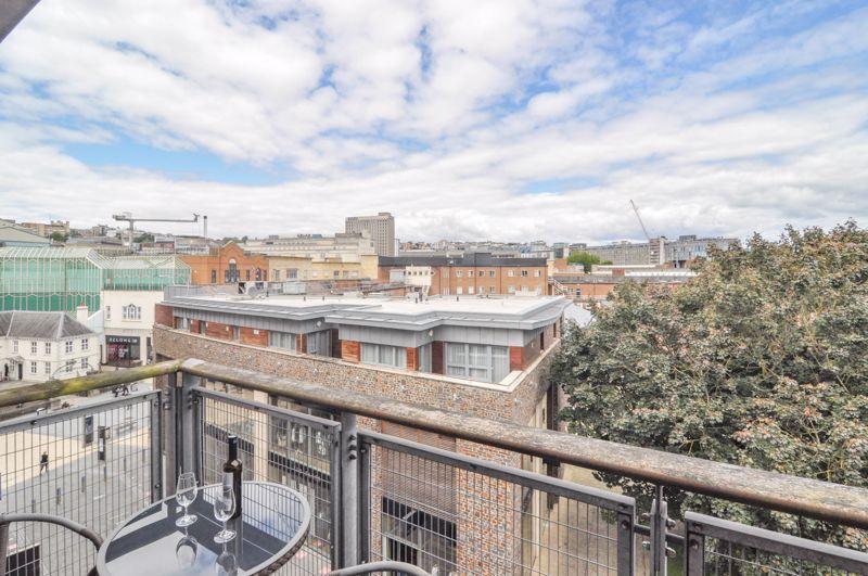 Horizon, Broad Weir, Bristol, BS1 1 bed apartment £1,475 pcm (£340 pw)