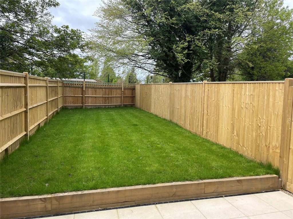 Paddock Wood, Tonbridge 3 bed terraced house for sale £450,000