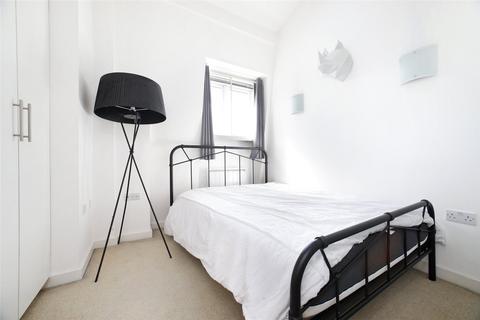 Flat 7, 4 Acton Street, London, WC1X 9NA