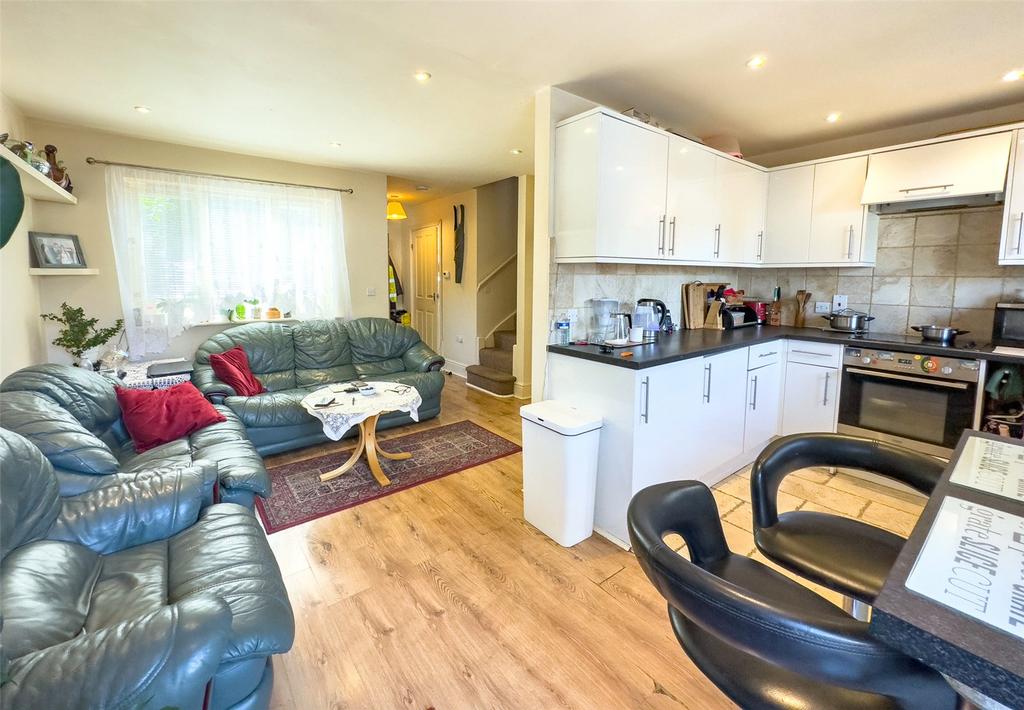 Kitchen/Living Area