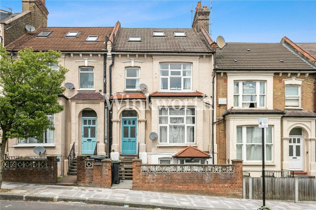 Cavendish Road, London, N4 4 bed apartment £2,800 pcm (£646 pw)