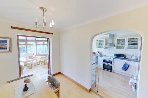5 Burnside Gardens, DG6 4JY