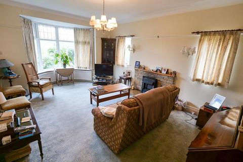 2 Beech Grove, Morecambe, LA4 6SW