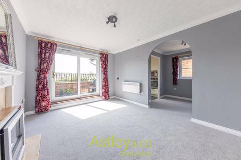 2 bedroom flat for sale - Armstrong Road, Thorpe, Norwich