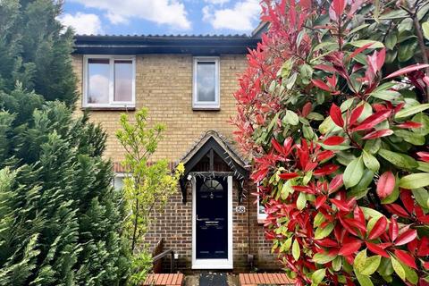 2 bedroom end of terrace house for sale - Gilderdale, Luton LU4
