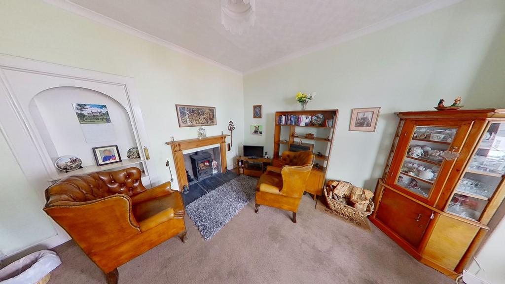 42 Main Street, Dalry 4 bed terraced house £172,000