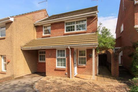 3 bedroom end of terrace house for sale, Morefields, Tring