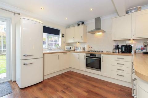 3 bedroom end of terrace house for sale, Morefields, Tring