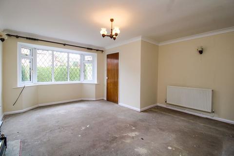 17 Hazel Grove, Leek, ST13 8UU