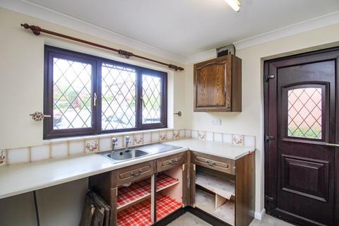 17 Hazel Grove, Leek, ST13 8UU