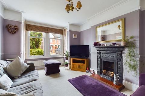 25 Central Road, Gloucester, GL1 5BY