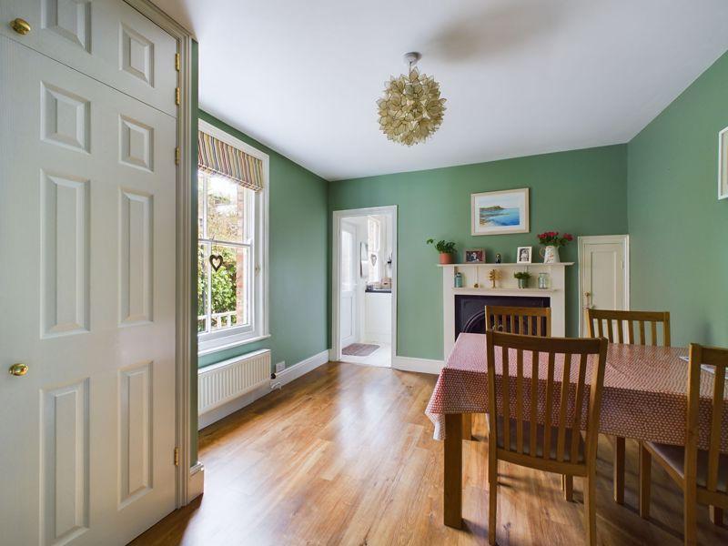 Breakfast room