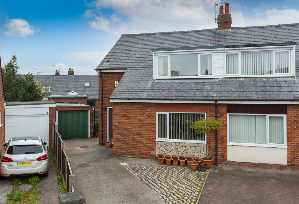 Aspels Nook, Preston, Lancashire 3 bed semidetached house for sale £