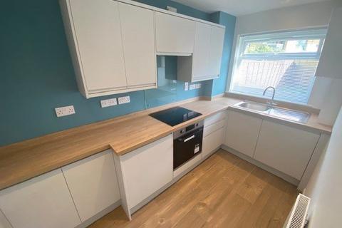 3 bedroom property to rent, Chichester Way, Feltham