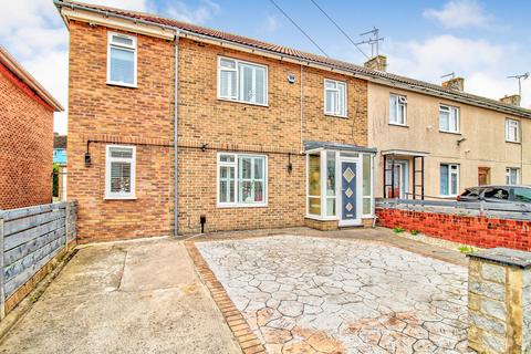 5 bedroom end of terrace house for sale, Capgrave Crescent, Bristol, BS4