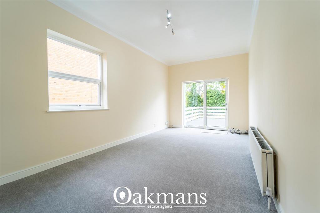 College Road, Moseley, Birmingham, B13 2 bed flat £165,000