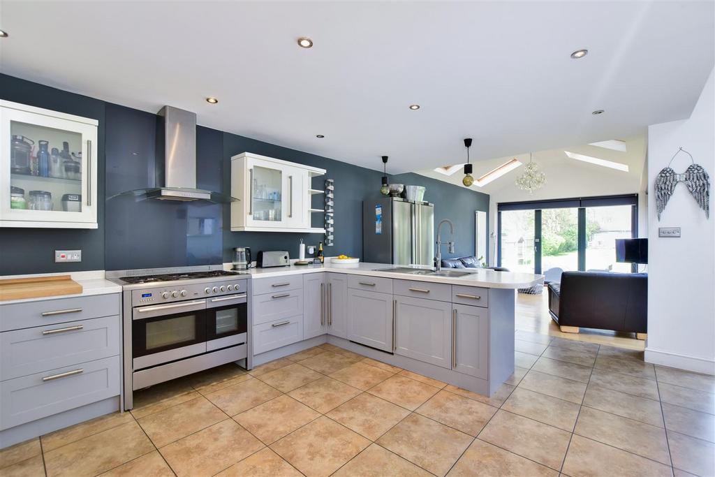 Abbey Avenue, St. Albans 5 bed semidetached house for sale £1,200,000