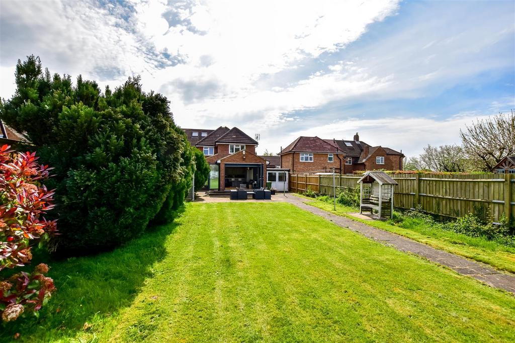 Abbey Avenue, St. Albans 5 bed semidetached house £1,150,000