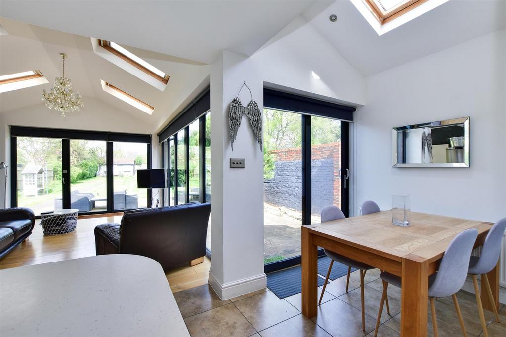 Abbey Avenue, St. Albans 5 bed semidetached house £1,150,000