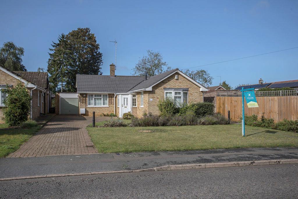 Lady Lodge Drive, Orton Waterville, Peterborough 3 bed detached