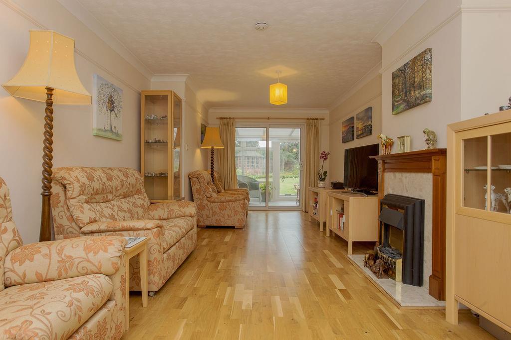 Lady Lodge Drive, Orton Waterville, Peterborough 3 bed detached