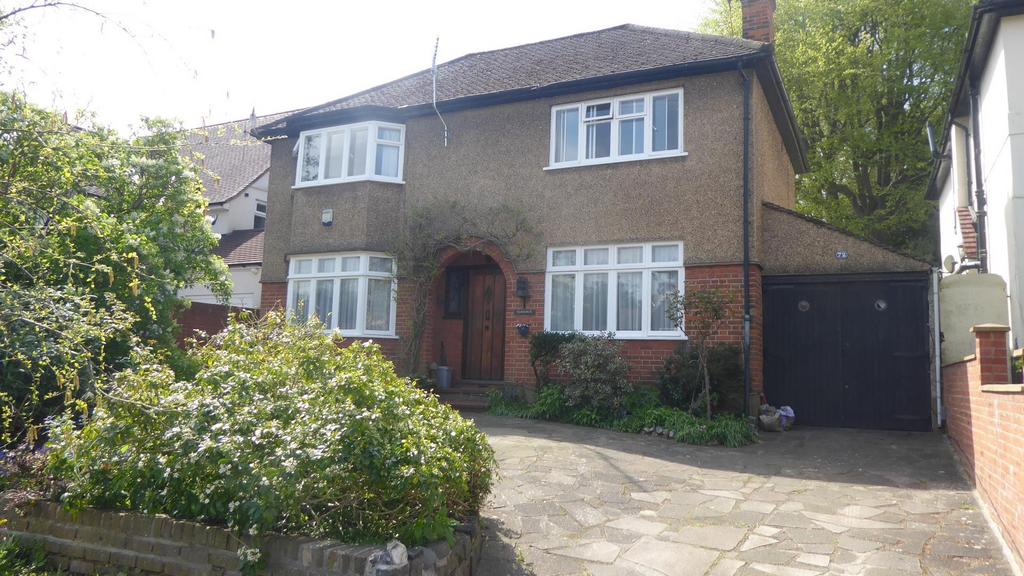 Brookdene Avenue, Watford WD19 3 bed detached house for sale £795,000