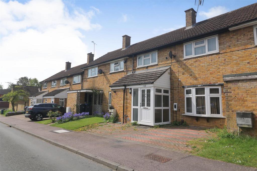 Fold Croft, Harlow 3 bed terraced house for sale £375,000