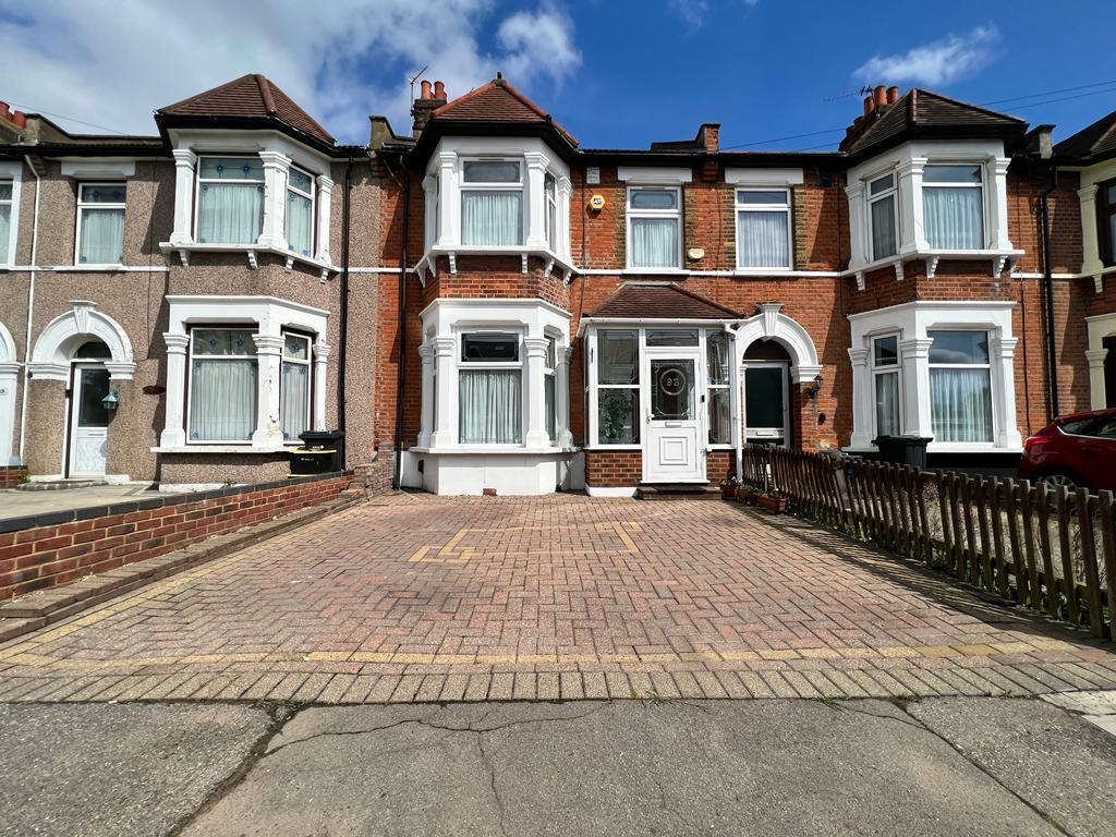 Park Road, Ilford 4 bed house for sale £600,000
