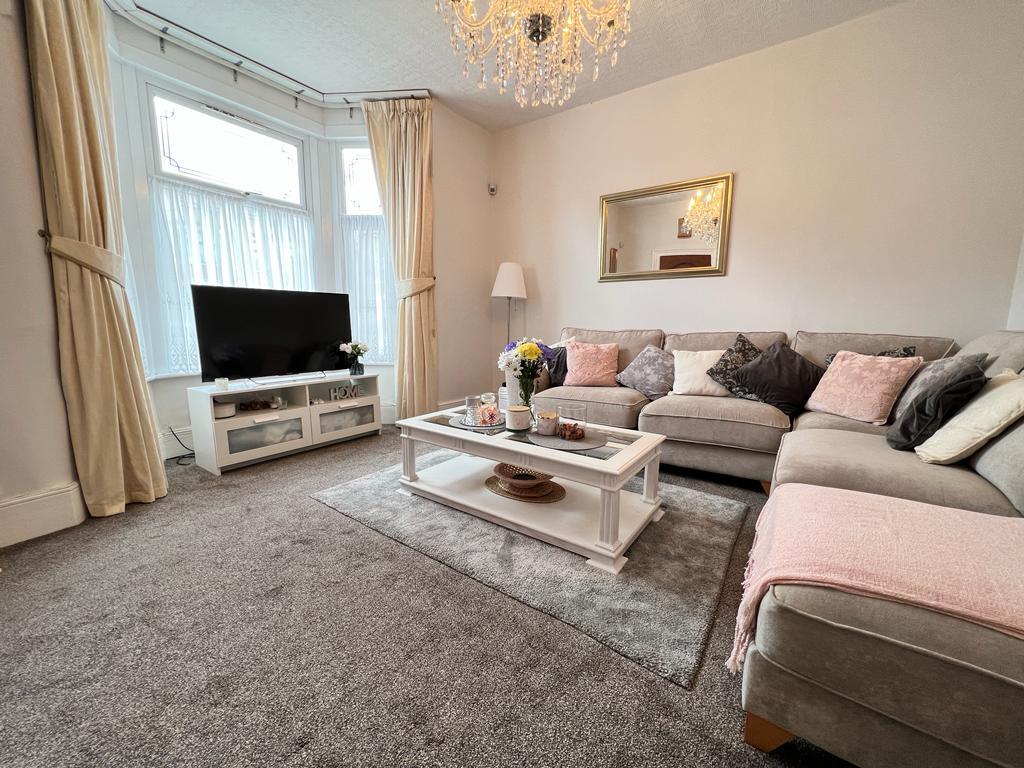 Park Road, Ilford 4 bed house for sale £575,000