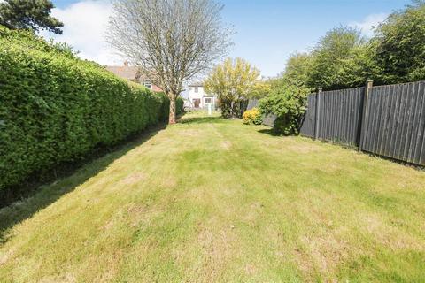3 bedroom semi-detached house for sale - Hastingwood Road, Hastingwood, Harlow