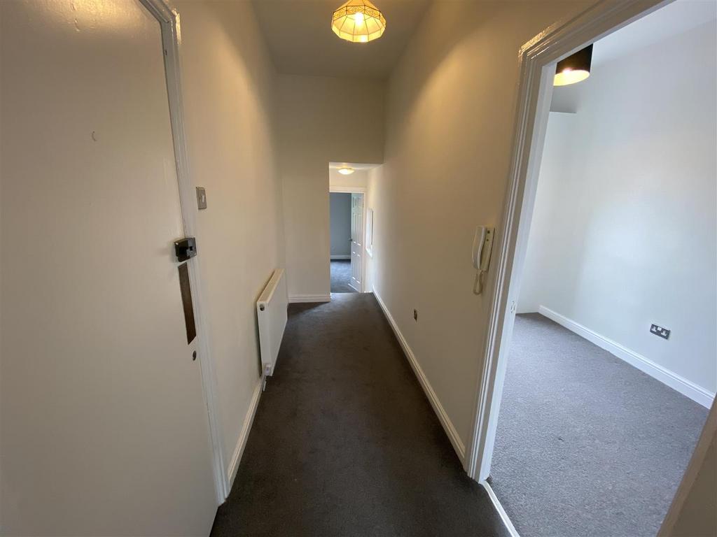 Burton Road, Didsbury, Manchester 2 bed flat £975 pcm (£225 pw)
