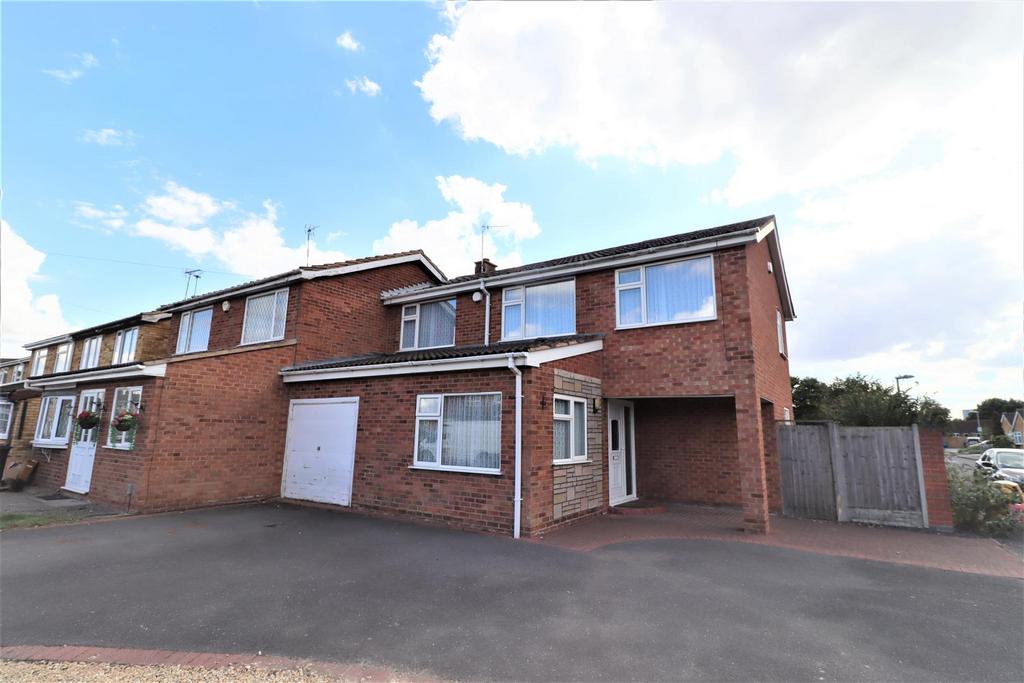 Grasmere Crescent, Nuneaton 5 bed semidetached house £1,300 pcm (£