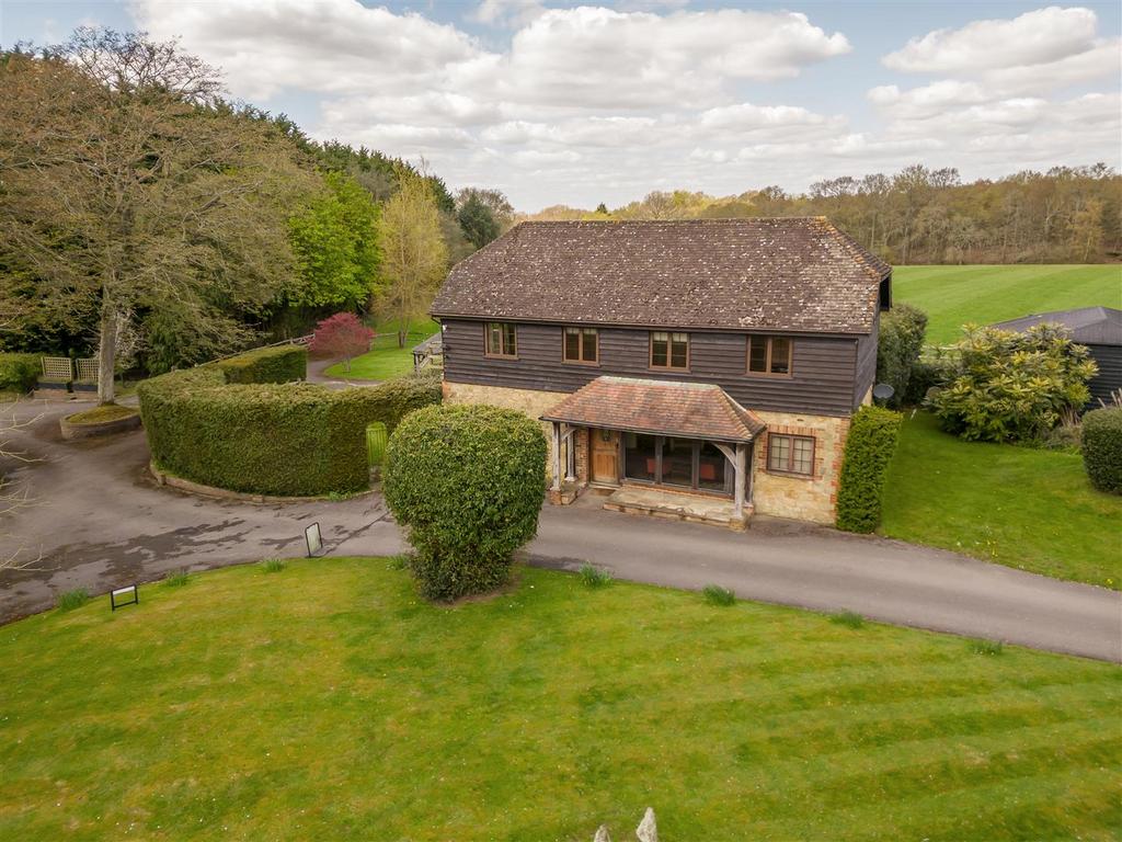 Hewshott Lane, Liphook 4 bed detached house for sale £1,195,000