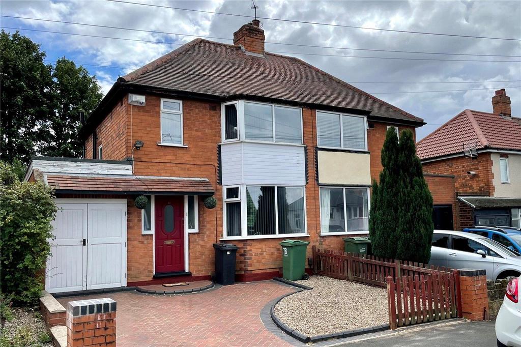Lyttleton Avenue, Halesowen, West... 3 bed semidetached house £230,000