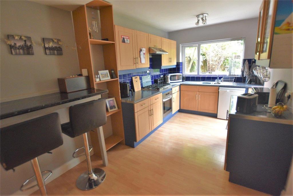 Lyttleton Avenue, Halesowen, West... 3 bed semidetached house £230,000