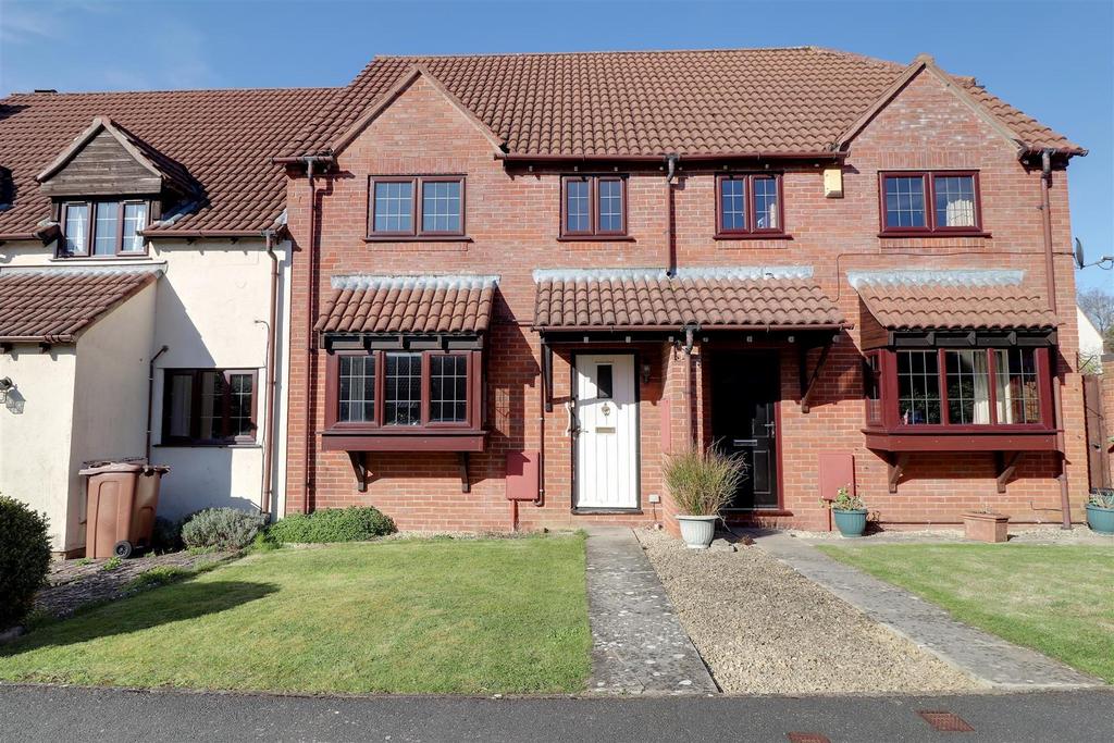 Chapman Way, Cheltenham 3 bed terraced house for sale £285,000