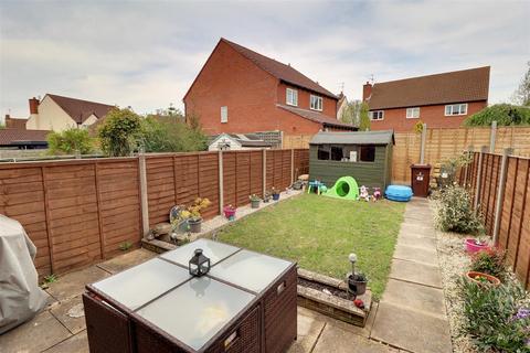 4 Chapman Way, Cheltenham, GL51 3NE