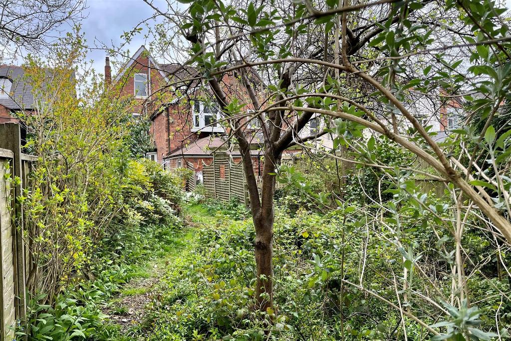 349 Gillott Road 17.jpg