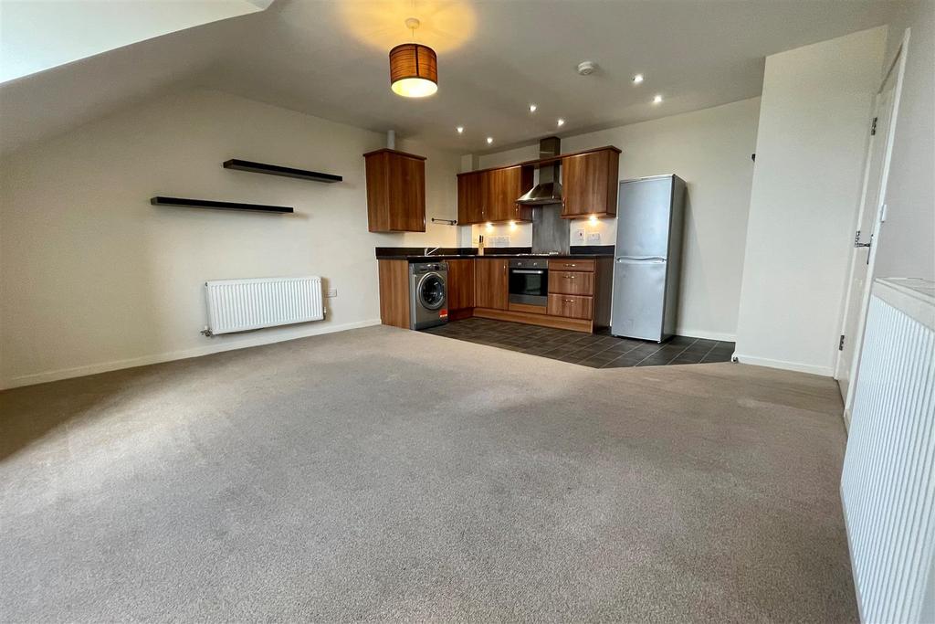 Cardale Street, Rowley Regis, West Midlands 1 bed flat £87,500