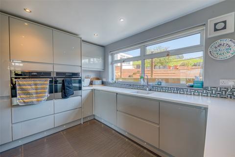 Maygrove Cross Park, Berrynarbor, Ilfracombe, EX34 9SZ